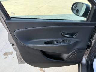 LANCIA Ypsilon usata, con Airbag testa
