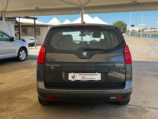 PEUGEOT 5008 usata, con Climatizzatore