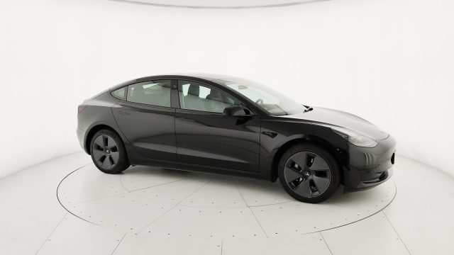 TESLA Model 3 usata, con Specchietti laterali elettrici