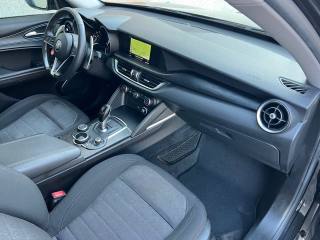 ALFA ROMEO Stelvio usata, con Autoradio