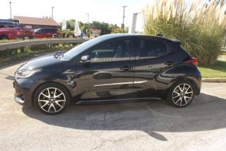 TOYOTA Yaris usata, con Cerchi in lega