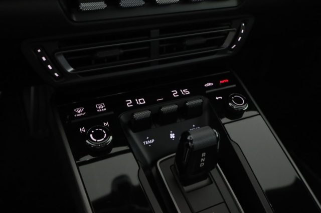 PORSCHE 911 usata 17