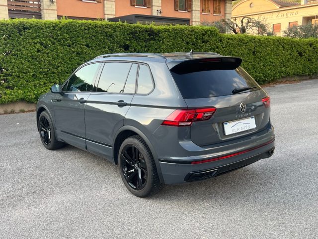 VOLKSWAGEN Tiguan usata, con Autoradio