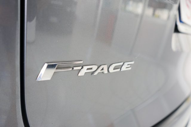 JAGUAR F-Pace usata, con Vivavoce