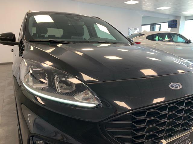 FORD Kuga usata, con Bracciolo