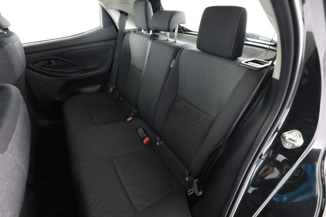 TOYOTA Yaris usata 3