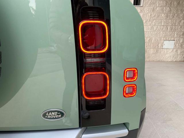 LAND ROVER Defender usata, con Fari full-led