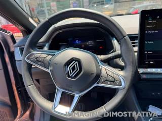 RENAULT Captur usata, con Sistema di navigazione