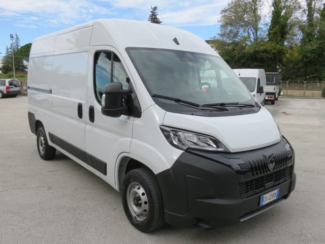 PEUGEOT Boxer usata, con ABS