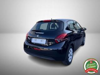 PEUGEOT 208 usata, con Airbag