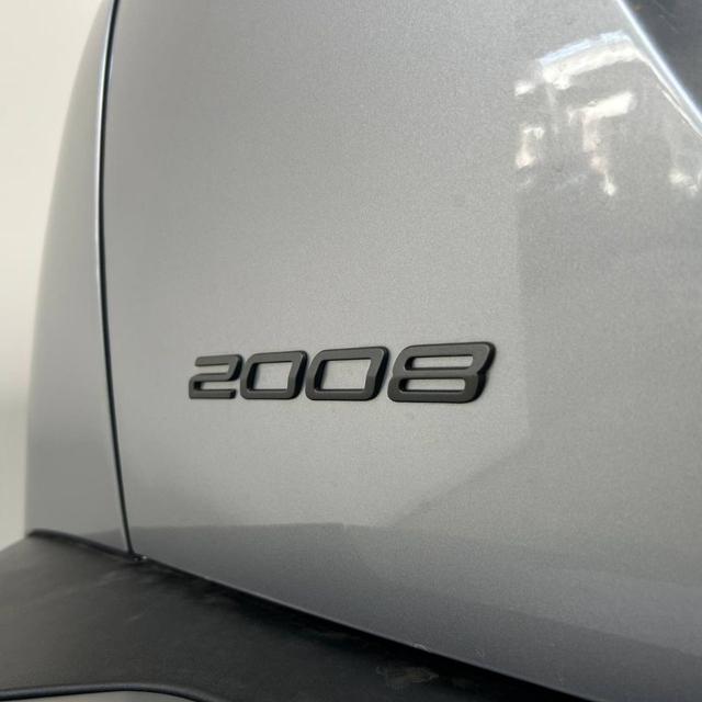 PEUGEOT 2008 usata, con Sensori di parcheggio posteriori
