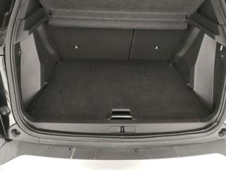 PEUGEOT 2008 usata, con Sedile posteriore sdoppiato