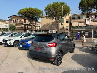RENAULT Captur usata, con Autoradio
