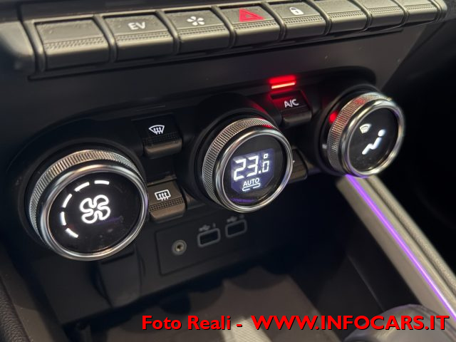 RENAULT Clio usata, con Touch screen