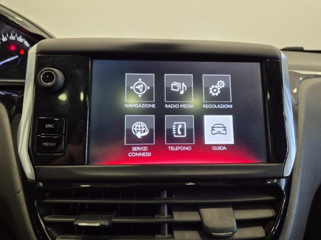 PEUGEOT 208 usata, con Touch screen