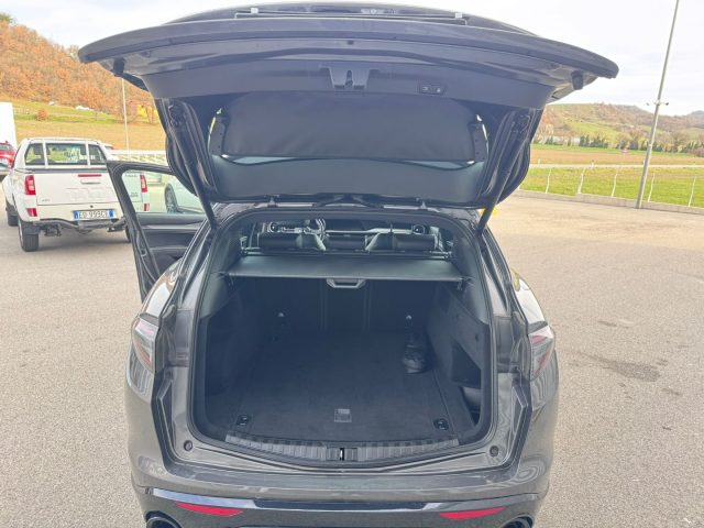 ALFA ROMEO Stelvio usata, con Volante in pelle