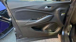 OPEL Grandland X usata, con Park Distance Control