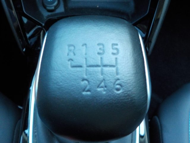 PEUGEOT 2008 usata, con MP3
