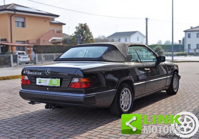 MERCEDES-BENZ CE 300 usata, con Sedili riscaldati