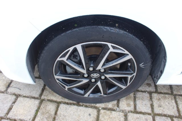 TOYOTA Yaris usata, con Bracciolo