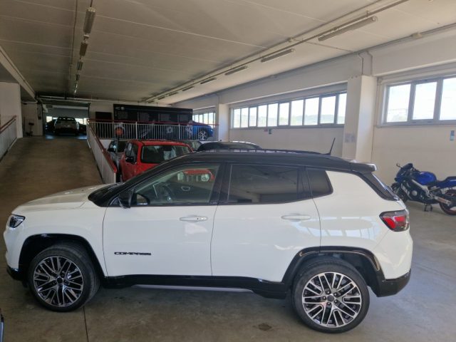 JEEP Compass usata, con Autoradio