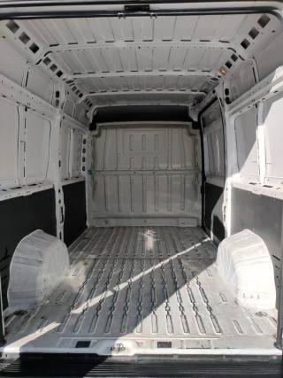 PEUGEOT Boxer usata, con Servosterzo