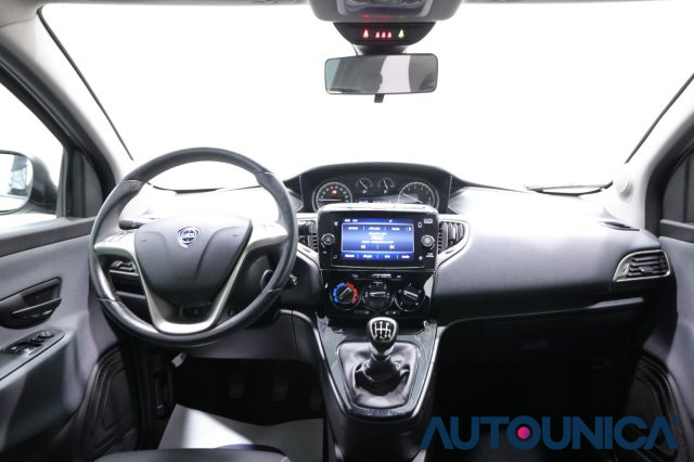 LANCIA Ypsilon usata, con Controllo trazione