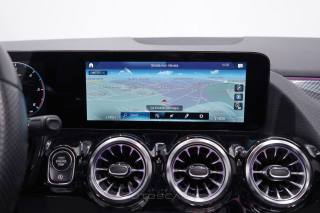 MERCEDES-BENZ GLA 200 usata, con Fari LED