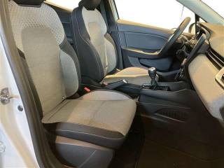 RENAULT Clio usata, con Fari LED