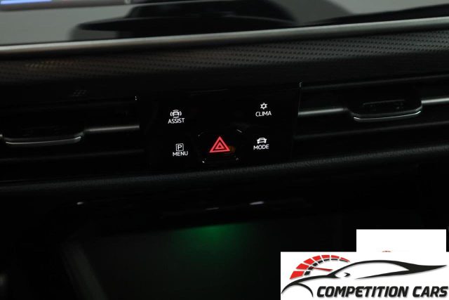 VOLKSWAGEN Golf usata, con Autoradio digitale