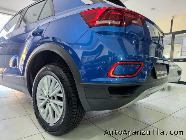 VOLKSWAGEN T-Roc usata, con Volante multifunzione