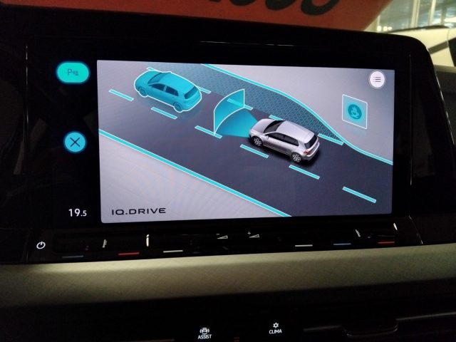 VOLKSWAGEN Golf usata, con Sensori di parcheggio posteriori