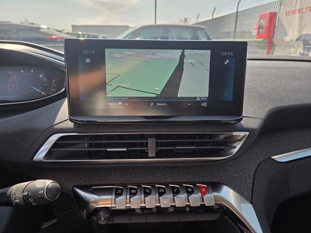 PEUGEOT 3008 usata, con Sedile posteriore sdoppiato