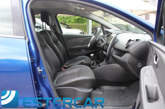 RENAULT Clio usata, con USB