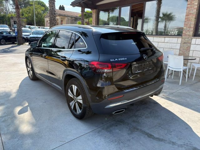 MERCEDES-BENZ GLA 200 usata, con Boardcomputer