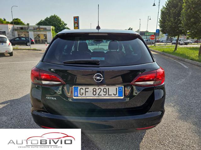 OPEL Astra usata, con Boardcomputer