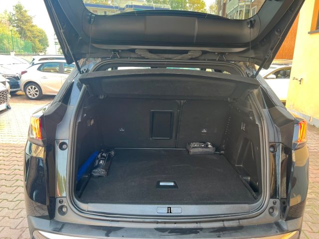 PEUGEOT 3008 usata, con Sedile posteriore sdoppiato