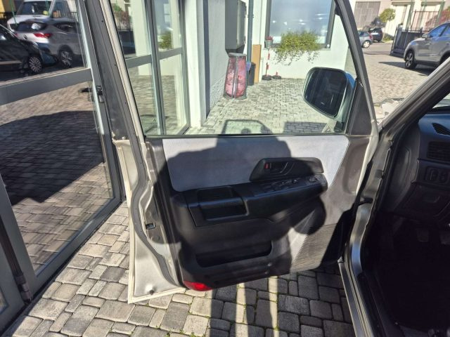 MITSUBISHI Pajero usata 8