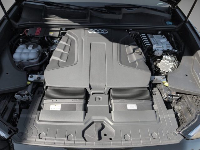 AUDI Q8 usata, con Cruise Control