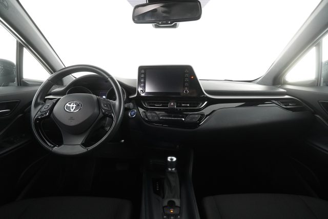 TOYOTA C-HR usata 11