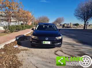 VOLKSWAGEN Passat Variant usata, con Airbag laterali