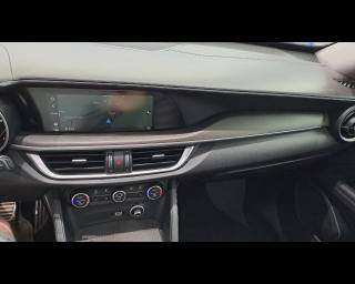 ALFA ROMEO Stelvio usata, con Autoradio digitale