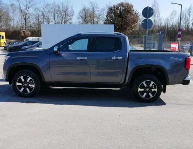 VOLKSWAGEN Amarok usata, con Airbag laterali