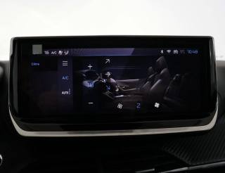 PEUGEOT 2008 usata, con Autoradio digitale