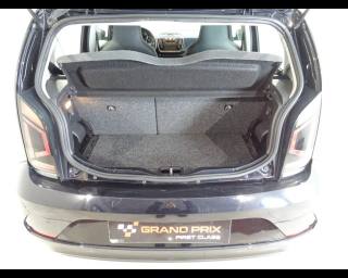 VOLKSWAGEN up! usata, con Servosterzo