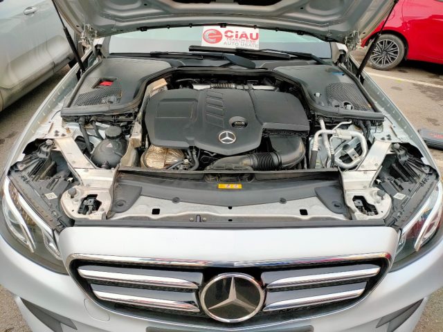 MERCEDES-BENZ E 220 usata, con Sistema di navigazione