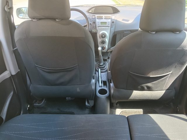TOYOTA Yaris usata, con Servosterzo