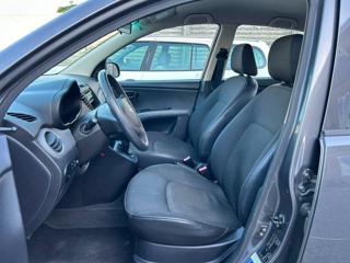 HYUNDAI i10 usata, con Autoradio