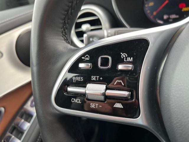 MERCEDES-BENZ GLC 300 usata, con Controllo automatico clima