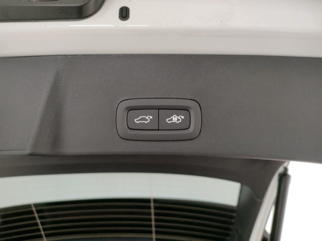 VOLVO XC40 usata, con Fari LED